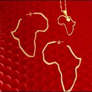 Africa necklace and earing 2 piece set